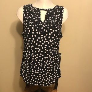 Flattering tank